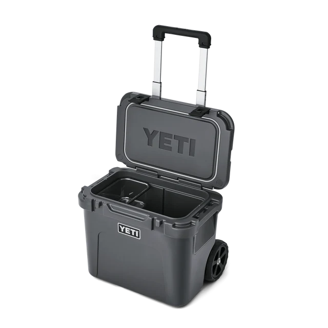 Yeti Roadie 32 Wheeled Hard Cooler Charcoal