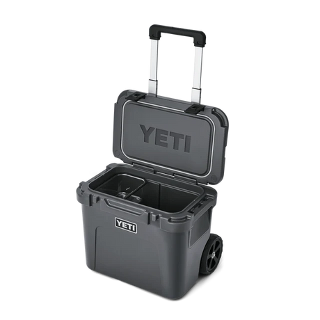 Yeti Roadie 32 Wheeled Hard Cooler Charcoal